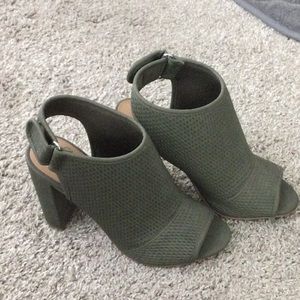 Army green wedge